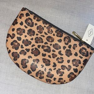 COPY - Fossil clutch